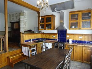 Kitchen- click for photo gallery